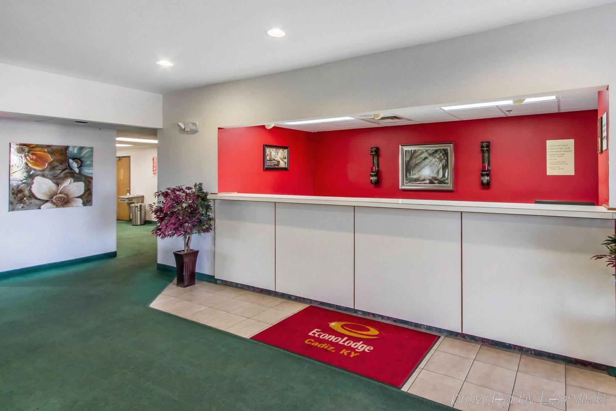 Quality Inn Cadiz Exterior photo